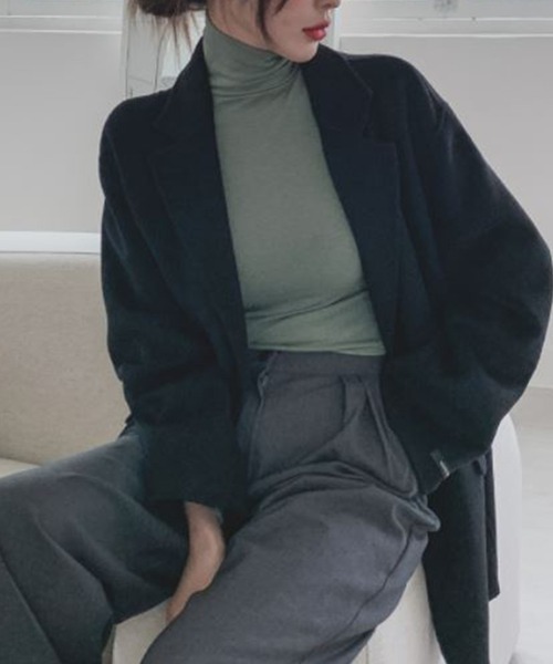 CEMONEMO(セモネモ)の「無地 タートルネック プルオーバー(Tシャツ/カットソー・レディース・ブラック/ベージュ/ホワイト/グリーン・FREE)」の16枚目の写真