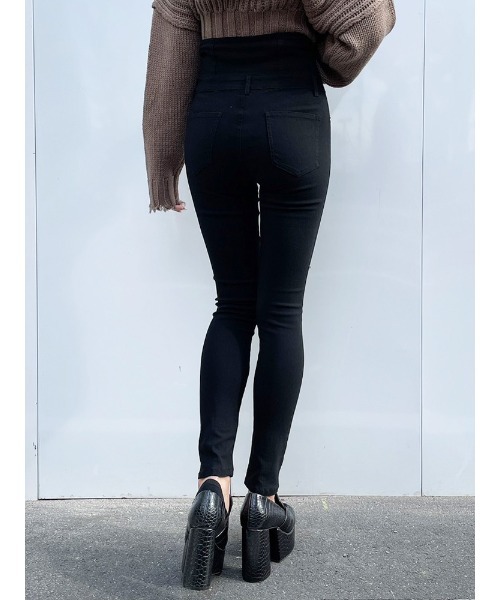 ENVYM（アンビー）の「ハイウエストボタンジェギンス（その他パンツ・レディース・ブラック・S/M）」の4枚目の写真