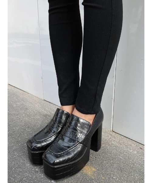 ENVYM（アンビー）の「ハイウエストボタンジェギンス（その他パンツ・レディース・ブラック・S/M）」の9枚目の写真