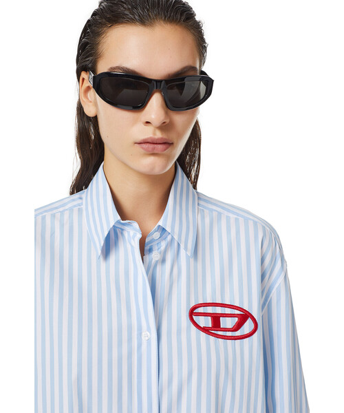 DIESEL(ディーゼル)の「レディース ワンピース シャツドレス ストライプ 長袖 ビッグシルエット(シャツワンピース・レディース・ホワイト系その他・SMALL/MEDIUM/X-SMALL/XX-SMALL)」の3枚目の写真