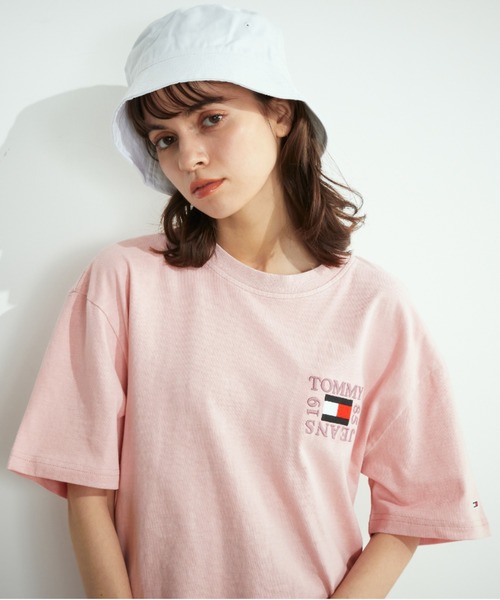 tommy jeans（トミー ジーンズ）の「ボックスロゴTシャツ（Tシャツ/カットソー・メンズ・ホワイト/ブラック/ピンク・SMALL/MEDIUM/LARGE/X-LARGE）」の3枚目の写真