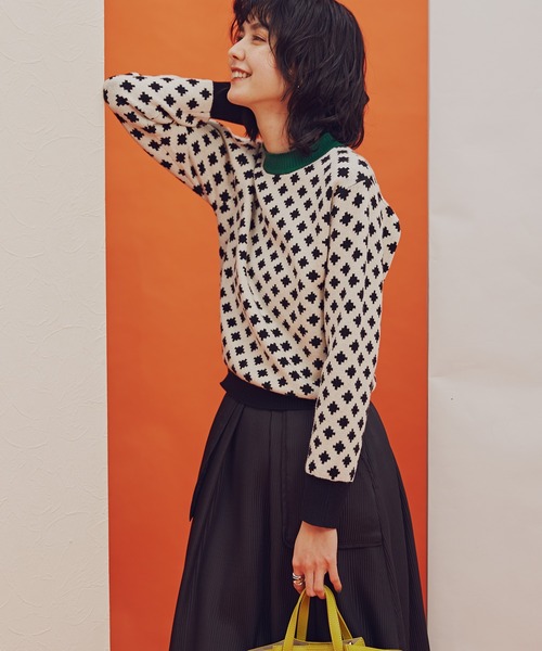 N.（N. Natural Beauty Basic）（エヌエヌナチュラルビューティーベーシック）の「◆ポップジャガードニット（ニット/セーター・レディース・ブラック系その他/オレンジ系その他・MEDIUM）」の2枚目の写真