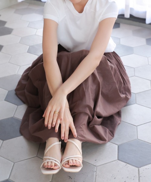 スクエアトゥアシメ華奢ストラップサンダル