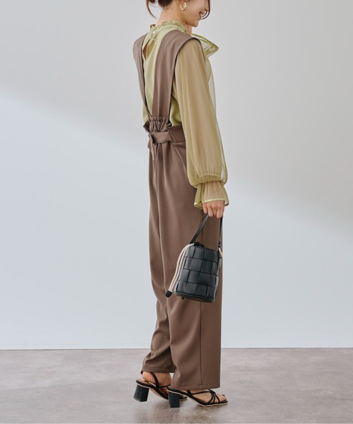 prose verse（プロズヴェール）の「バックベルトタック入りサロペット（サロペット/オーバーオール・レディース・ブラック/ベージュ/グレー・MEDIUM）」の5枚目の写真