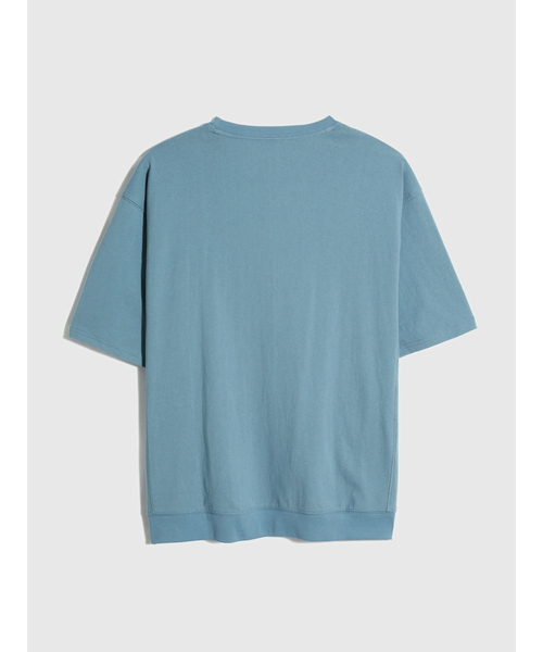 GAP(ギャップ)の「ウォッシュド ロー ジャージー オーバーサイズ Tシャツ(Tシャツ/カットソー・メンズ・ホワイト/ブラック/ベージュ/ネイビー/グレー/ブルー・S/M/L/XL/XS/XXS)」の8枚目の写真