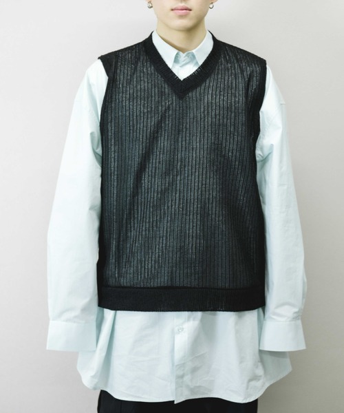 Chikashitsu +(チカシツプラス)の「【Chikashitsu +/チカシツプラス】see-through v neck knit vest/シースルーVネックニットベスト 重ね着 レイヤード(ベスト・メンズ・ブラック/イエロー/グレー・ONE SIZE)」の2枚目の写真