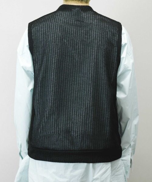 Chikashitsu +(チカシツプラス)の「【Chikashitsu +/チカシツプラス】see-through v neck knit vest/シースルーVネックニットベスト 重ね着 レイヤード(ベスト・メンズ・ブラック/イエロー/グレー・ONE SIZE)」の9枚目の写真