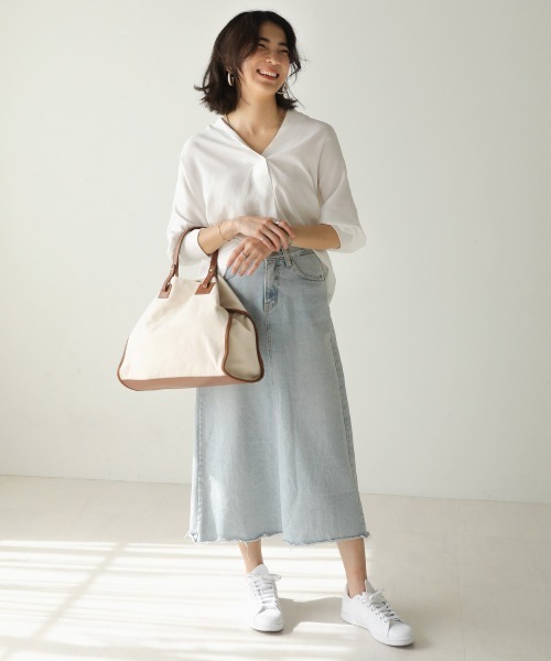 Bou Jeloud(ブージュルード)の「T/Rスラブスキッパーブラウス(シャツ/ブラウス・レディース・チャコールグレー/ベージュ/オフホワイト/グリーン/ブルー/ホワイト系その他/キャメル・38)」の9枚目の写真
