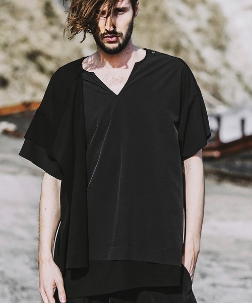 NO ID.(ノーアイディ)の「mt7855-アシンメトリ-スリーレイヤードC-N-T Tシャツ(Tシャツ/カットソー・メンズ・グレー/ブラック/ホワイト・2/1)」の3枚目の写真