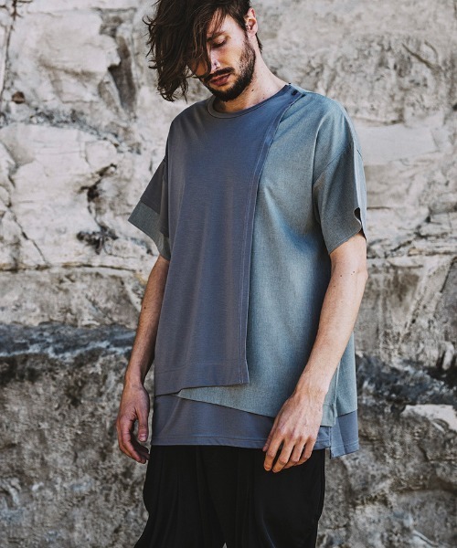 NO ID.(ノーアイディ)の「mt7855-アシンメトリ-スリーレイヤードC-N-T Tシャツ(Tシャツ/カットソー・メンズ・グレー/ブラック/ホワイト・2/1)」の14枚目の写真