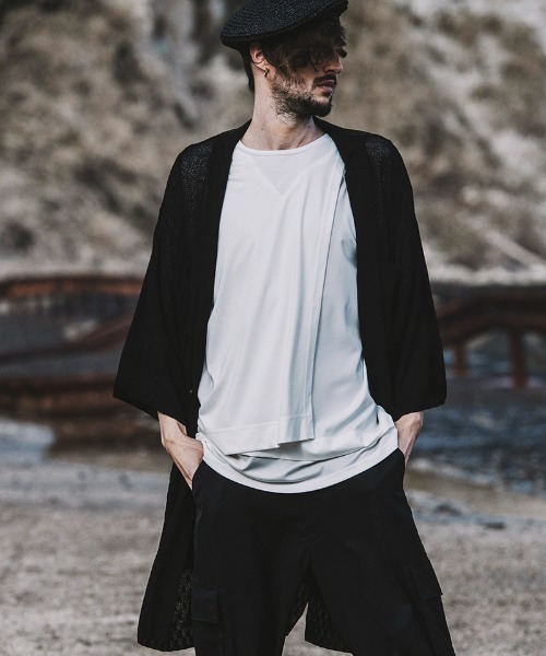 NO ID.(ノーアイディ)の「mt7855-アシンメトリ-スリーレイヤードC-N-T Tシャツ(Tシャツ/カットソー・メンズ・グレー/ブラック/ホワイト・2/1)」の8枚目の写真