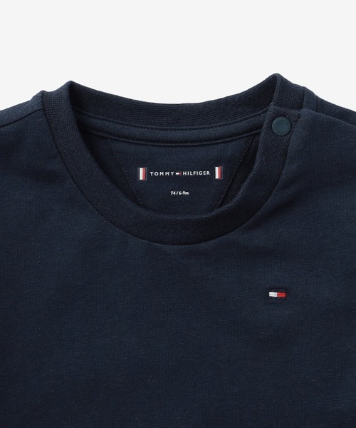 TOMMY HILFIGER（トミーヒルフィガー）の「BABY ダンガリーセット（サロペット/オーバーオール・キッズ・ネイビー/ピンク・80ｃｍ/90cm/70cm）」の7枚目の写真
