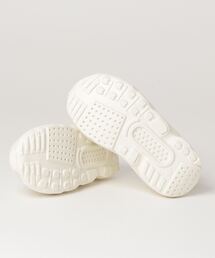 adidas（アディダス）の「ZX 22 / 厚底スニーカー / アディダス