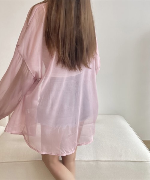 Loueme(ルエム)の「ルーズサイズシャイニーシアーカラーシャツ(シャツ/ブラウス・レディース・ホワイト/サックスブルー/ピンク・FREE)」の18枚目の写真
