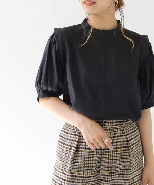 HER CLOSET(ハークローゼット)の「【shemoshelly】ボリュームスリーブコットンブラウス(シャツ/ブラウス・レディース・グリーン/オレンジ/ブラック/オフホワイト・M)」の15枚目の写真