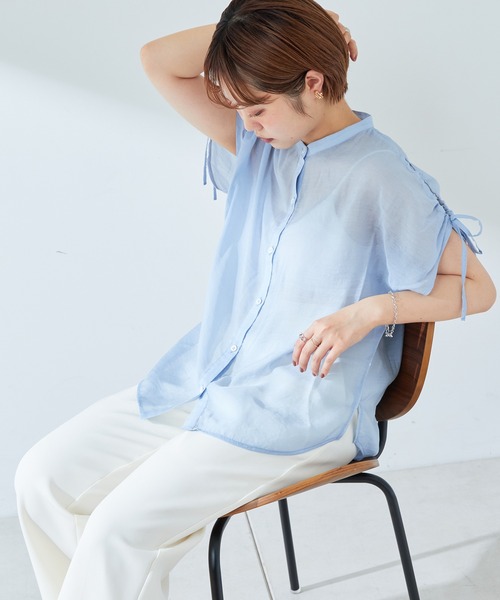 natural couture(ナチュラルクチュール)の「WEB限定/旬のシアー感と素材感で魅せる ドロストギャザー肩あきシアーブラウス(シャツ/ブラウス・レディース・ブラック/サックスブルー/ピンク/オレンジ/ライトベージュ・FREE)」の21枚目の写真