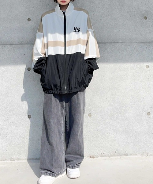 Java（ジャバ）の「《JaVaジャバ コラボ》シャカシャカ配色切替え