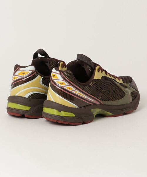 ASICS（アシックス）の「ASICS UB4-S GEL-1130 1201A645-200