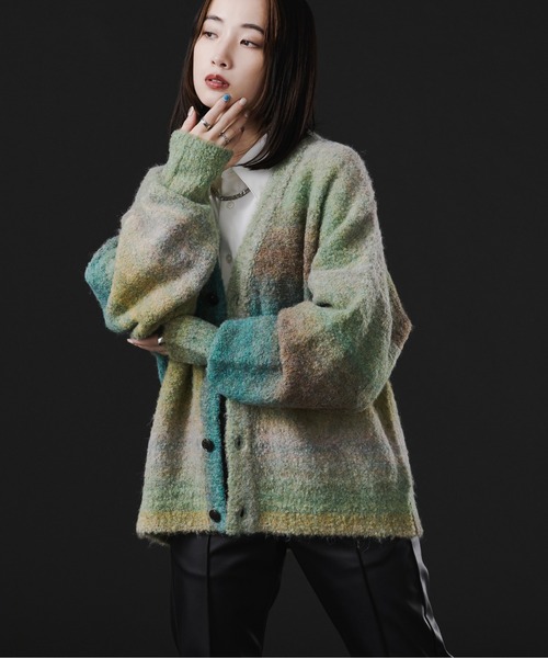 Ellno Loset(エルノロゼット)の「グラデーションブークレカーディガン(カーディガン/ボレロ・メンズ・グリーン系その他/パープル系その他・MEDIUM/LARGE)」の13枚目の写真