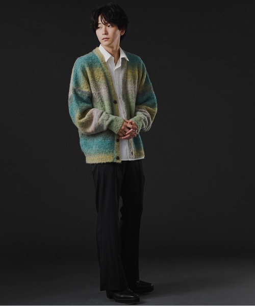 Ellno Loset(エルノロゼット)の「グラデーションブークレカーディガン(カーディガン/ボレロ・メンズ・グリーン系その他/パープル系その他・MEDIUM/LARGE)」の11枚目の写真