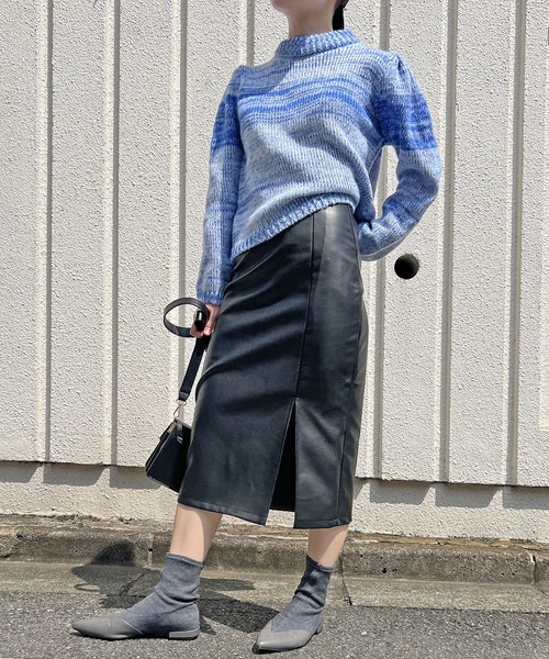 Jewelobe（ジュエローブ）の「シンセティックレザーミディタイト