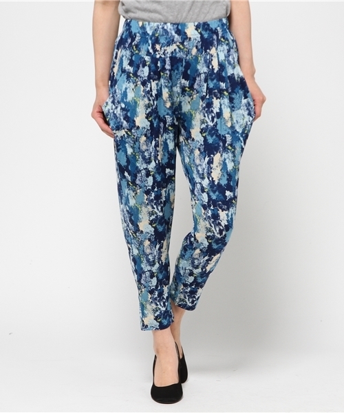 AZUL by moussy（アズールバイマウジー）の「エスパンディアートペイントタックパンツ（その他パンツ・レディース・ブラック系その他/ダークネイビー・MEDIUM/SMALL/LARGE）」の2枚目の写真