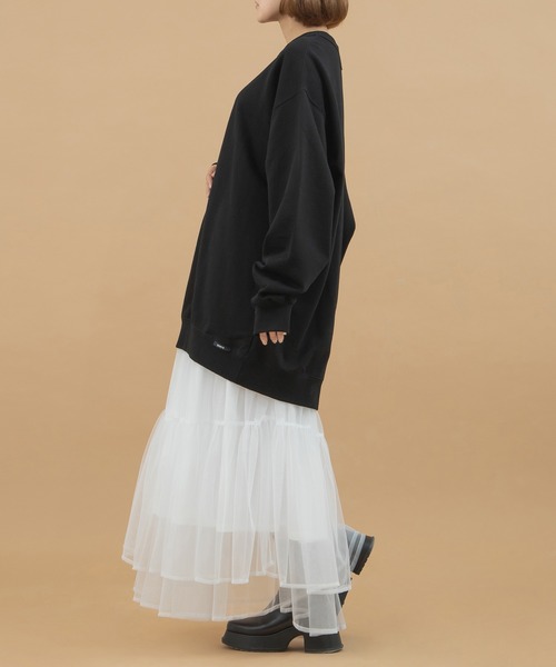 qumerry.(キュメリ)の「オーバーシルエットスウエットプルオーバー(スウェット・レディース・ブラック/ホワイト・FREE)」の11枚目の写真