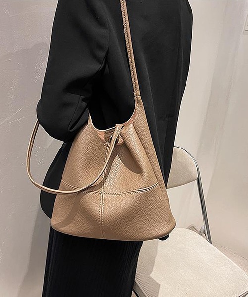 MAISON DE THERESE（メゾン ド テレーズ）の「切り替えショルダーバッグ　ポーチ付き（ショルダーバッグ・レディース・ブラウン/ブラック/モカ/ライトブラウン・FREE）」の4枚目の写真