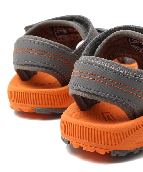 Teva(テバ)の「Teva:PSYCLONE 4(12~14㎝)(サンダル・キッズ・オレンジ/ネイビー/ピンク・12/14/13)」の10枚目の写真