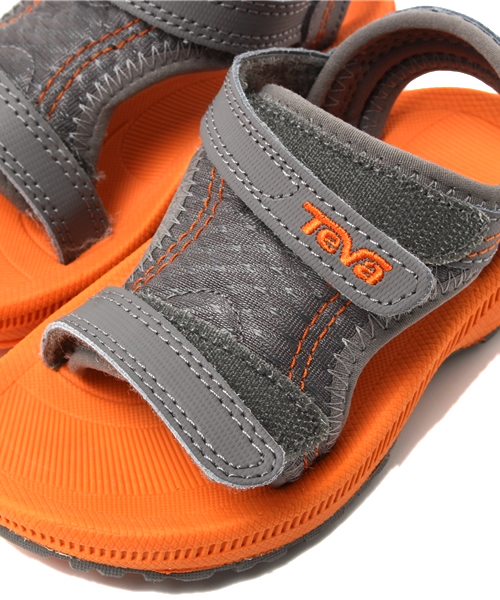 Teva(テバ)の「Teva:PSYCLONE 4(12~14㎝)(サンダル・キッズ・オレンジ/ネイビー/ピンク・12/14/13)」の8枚目の写真