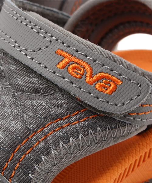 Teva(テバ)の「Teva:PSYCLONE 4(12~14㎝)(サンダル・キッズ・オレンジ/ネイビー/ピンク・12/14/13)」の12枚目の写真