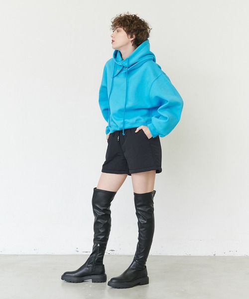 casane（カサネ）の「2wayビックプルオーバー（スウェット・レディース・ライトグレー/ブルー・FREE）」の6枚目の写真