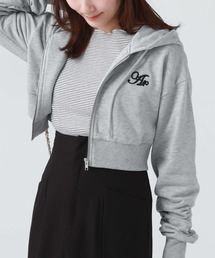 ショートｚｉｐパーカー