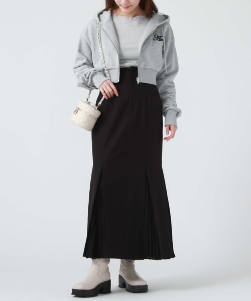 archives（アルシーヴ）の「ショートｚｉｐパーカー（パーカー・レディース・オフホワイト/ブラック/グレー・MEDIUM）」の6枚目の写真