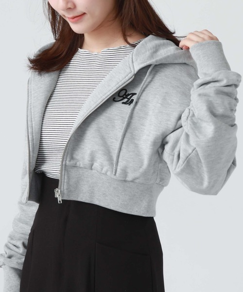 archives（アルシーヴ）の「ショートｚｉｐパーカー（パーカー・レディース・オフホワイト/ブラック/グレー・MEDIUM）」の4枚目の写真