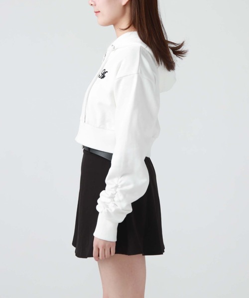 archives（アルシーヴ）の「ショートｚｉｐパーカー（パーカー・レディース・オフホワイト/ブラック/グレー・MEDIUM）」の14枚目の写真