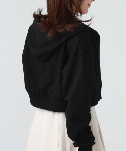 archives（アルシーヴ）の「ショートｚｉｐパーカー（パーカー・レディース・オフホワイト/ブラック/グレー・MEDIUM）」の10枚目の写真