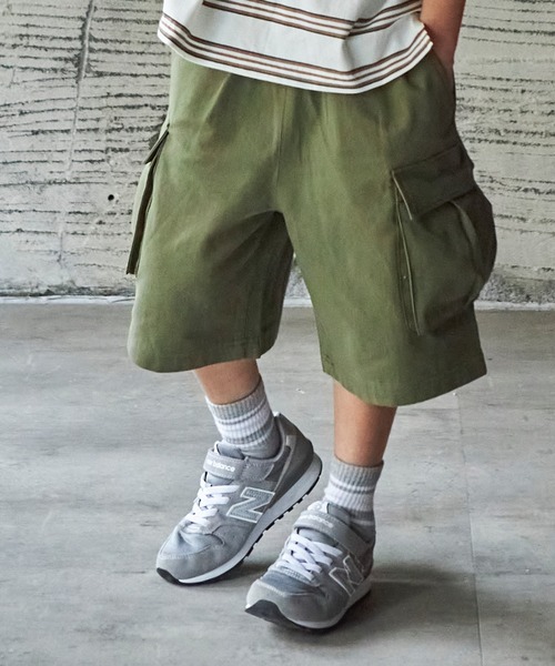 PAIRMANON STREET（ペアマノンストリート）の「【PAIRMANON STREET】ワイドシルエットカーゴハーフパンツ（その他パンツ・キッズ・カーキ/ブラック/ブルー/ベージュ/ブラウン/オフホワイト・140/150/160/100/90/110/120/130）」の5枚目の写真