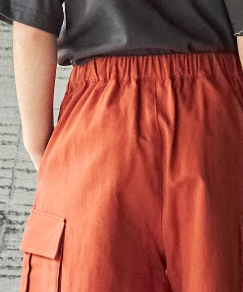 PAIRMANON STREET（ペアマノンストリート）の「【PAIRMANON STREET】ワイドシルエットカーゴハーフパンツ（その他パンツ・キッズ・カーキ/ブラック/ブルー/ベージュ/ブラウン/オフホワイト・140/150/160/100/90/110/120/130）」の11枚目の写真