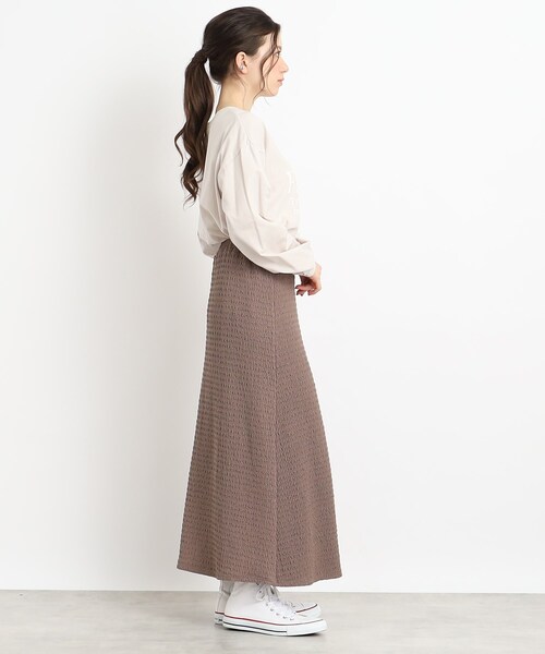 Cutie Blonde（キューティーブロンド）の「◆【着回し力◎】アソートプリント ロゴロンT（Tシャツ/カットソー・レディース・ホワイト系/ブラック/ライトグリーン/ナチュラル・01/02/03）」の16枚目の写真