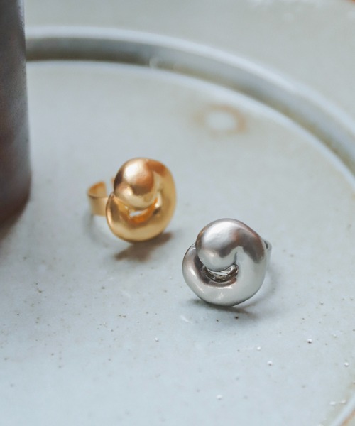 rapiecage（ラピエサージュ）の「デフォルメーションモチーフリング（リング・レディース・ゴールド/シルバー・FREE）」の8枚目の写真