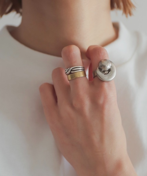 rapiecage（ラピエサージュ）の「デフォルメーションモチーフリング（リング・レディース・ゴールド/シルバー・FREE）」の4枚目の写真