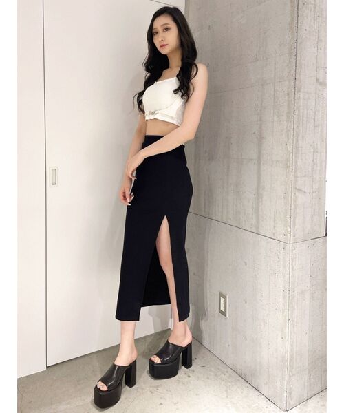 GYDA（ジェイダ）の「DEEPスリット リブロングスカート（スカート・レディース・オレンジ/ブラック/グレー・FREE）」の2枚目の写真