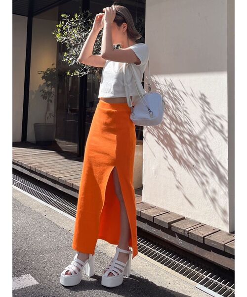 GYDA（ジェイダ）の「DEEPスリット リブロングスカート（スカート・レディース・オレンジ/ブラック/グレー・FREE）」の7枚目の写真