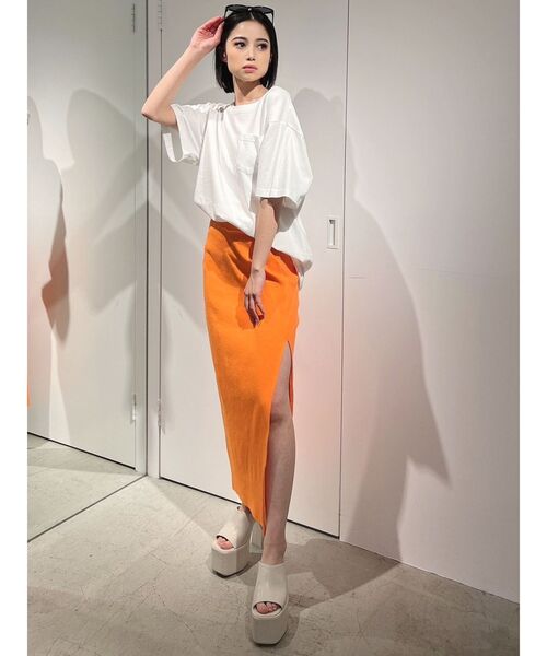 GYDA（ジェイダ）の「DEEPスリット リブロングスカート（スカート・レディース・オレンジ/ブラック/グレー・FREE）」の11枚目の写真