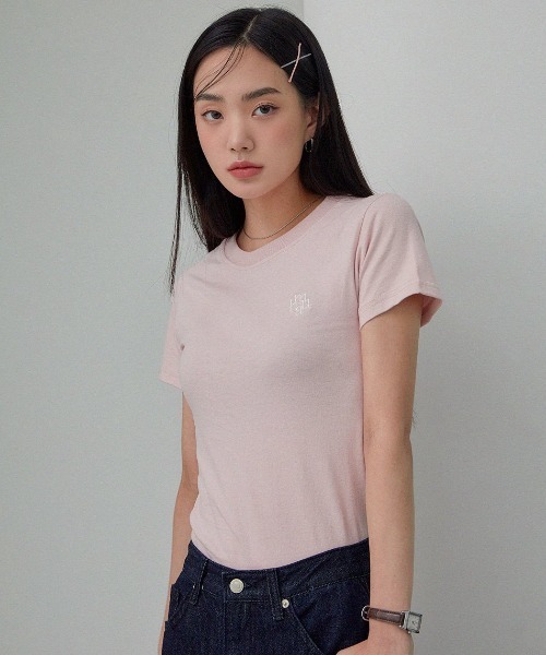 muahmuah（ムーアムーア）の「A'GEM/9 × .kom『muah muah/ムーアムーア』STITCH LOGO BASIC/ステッチロゴ ティーシャツ（Tシャツ/カットソー・レディース・ホワイト/カーキ/ブルー/ピンク/ブラック・FREE）」の12枚目の写真