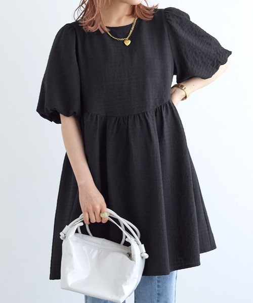 w closet(ダブルクローゼット)の「バックオープンチュニック(チュニック・レディース・ブラック/サックスブルー/オフホワイト・FREE)」の2枚目の写真
