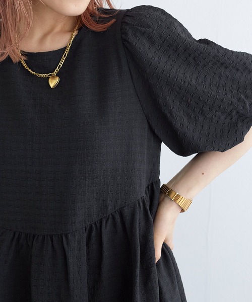 w closet(ダブルクローゼット)の「バックオープンチュニック(チュニック・レディース・ブラック/サックスブルー/オフホワイト・FREE)」の12枚目の写真