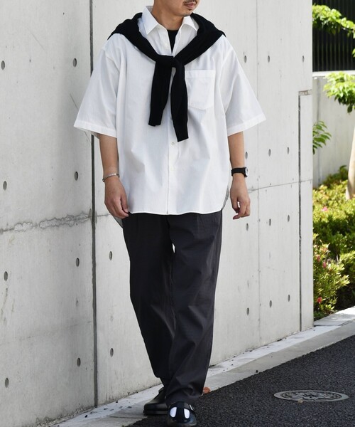 SHIPS any（シップス エニィ）の「SHIPS any: ビックシルエット レギュラーカラー ハーフスリーブ シャツ◇（シャツ/ブラウス・メンズ・ホワイト/ブラック/チャコールグレー/ライトブルー/ピンク/イエロー・SMALL/MEDIUM/LARGE）」の7枚目の写真