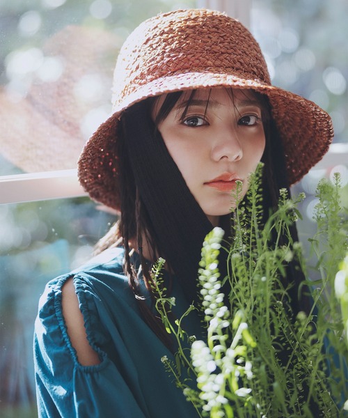 N.（N. Natural Beauty Basic）（エヌエヌナチュラルビューティーベーシック）の「◆ラフィア丸天ハット（ハット・レディース・ナチュラル/ブラウン・ﾌﾘ-）」の2枚目の写真